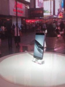 Samsung Galaxy S6 Edge de frente
